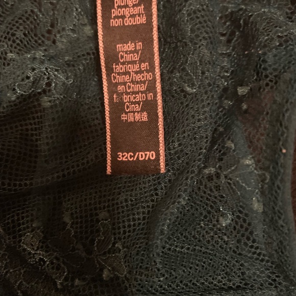 32C Victoria Secret Very Sexy Unlined Bra. - Picture 3 of 3